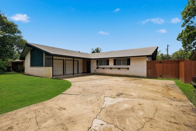 Photo - Modern Open Floor Plan