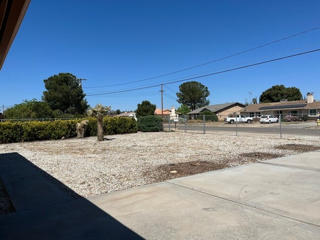 19105 Centennial St