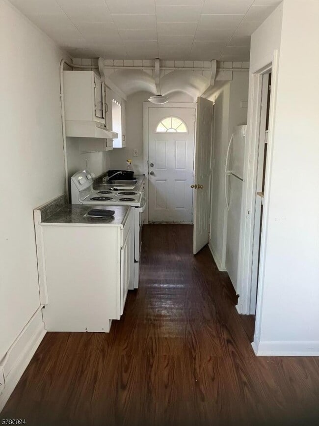 Building Photo - 76 Fountain Sq Unit 2 Rental