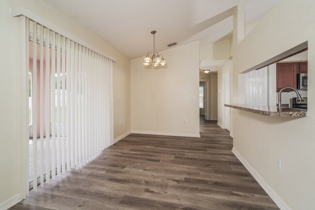 7172 Summit Dr