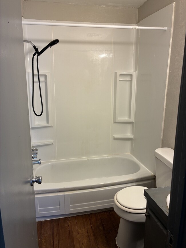Photo - 108 W Beech St Unit 108