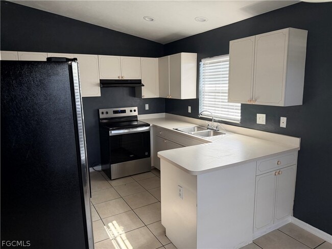 Photo - 4928 Leonard Blvd S