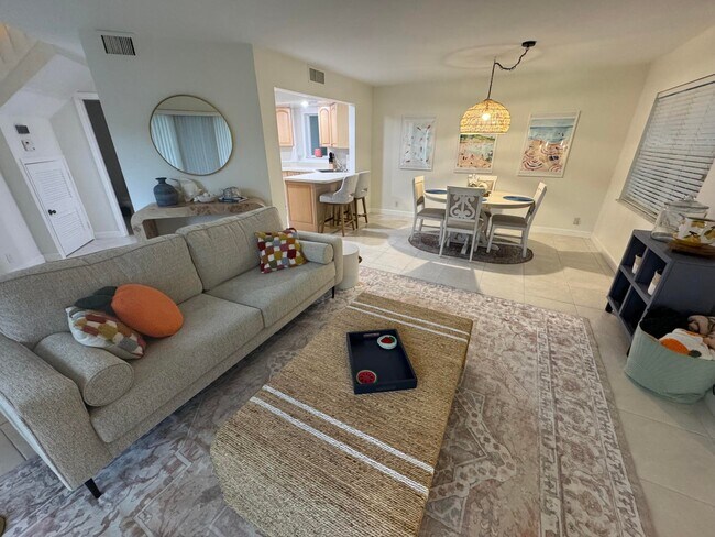 Photo - 176 Seabreeze Cir