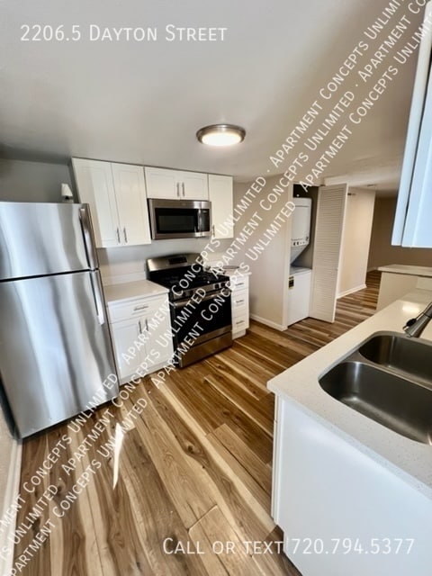 Photo - 2206.5 Dayton St