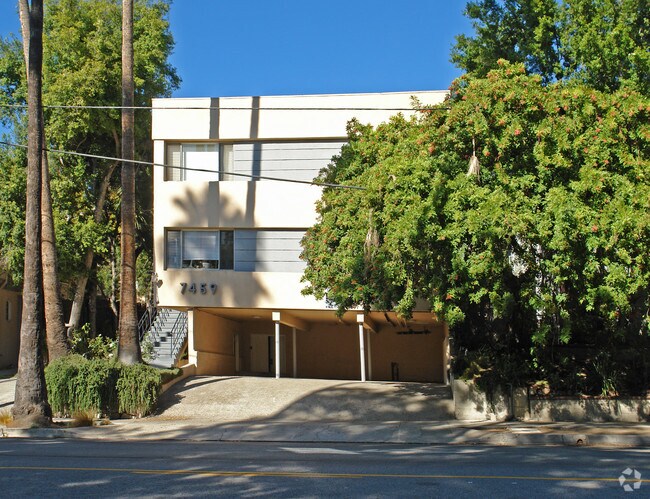 7459 Hollywood Blvd