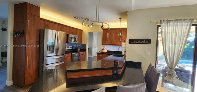 Photo - 15820 Sedgewyck Cir N