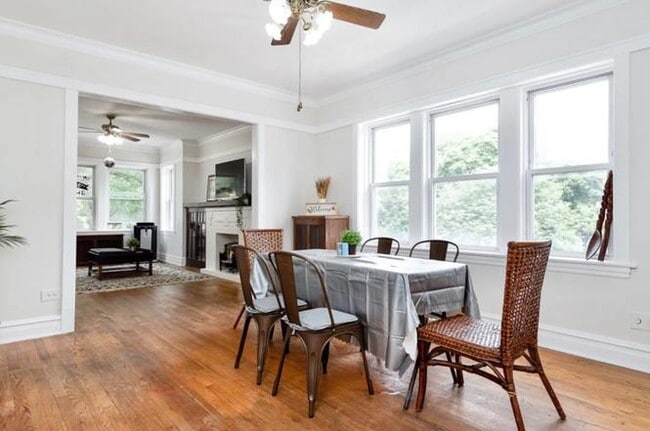 Dining Room - 5021 W Belden St Unit 2W