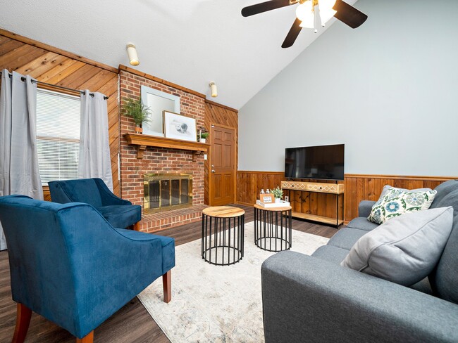 Photo - 3600 Ladywood Ct