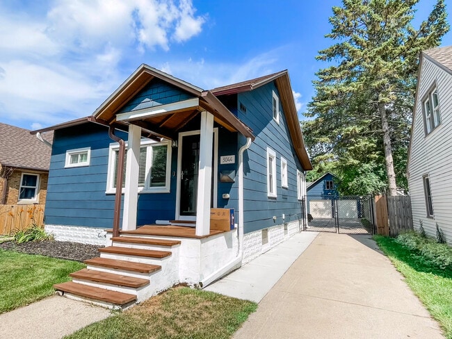 Building Photo - 3044 N 73rd St Rental
