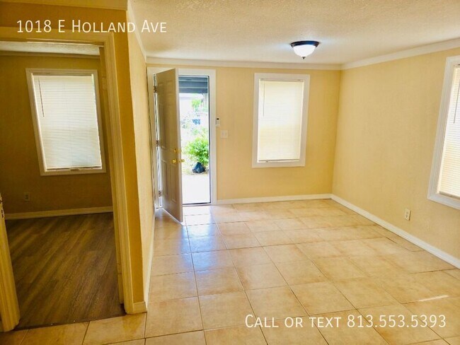Photo - 1018 E Holland Ave
