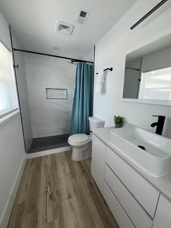 Photo - 1001 S Dollins Ave