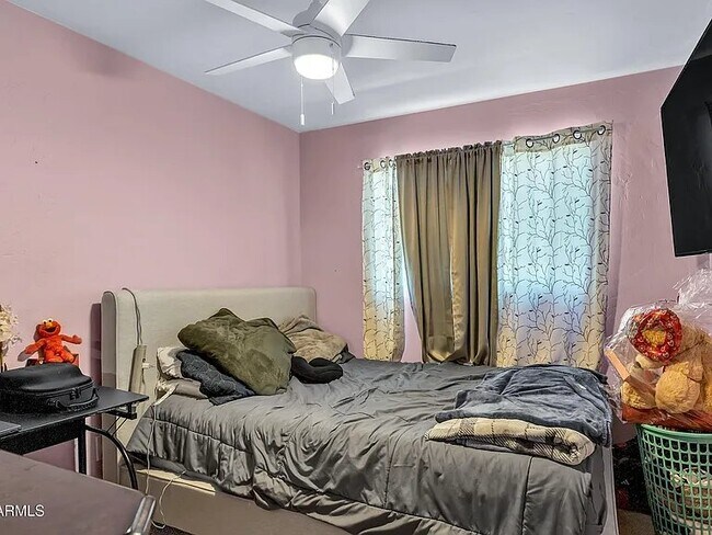 Photo - 2801 W Glenrosa Ave