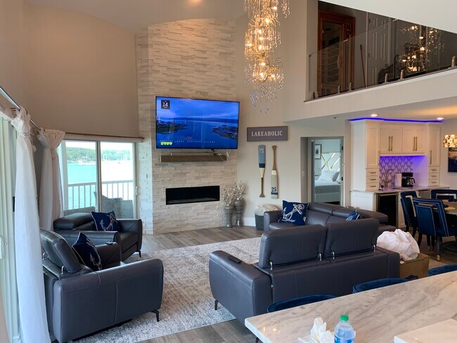 Photo - 18609 Vineyard Point Ln Unit 18609