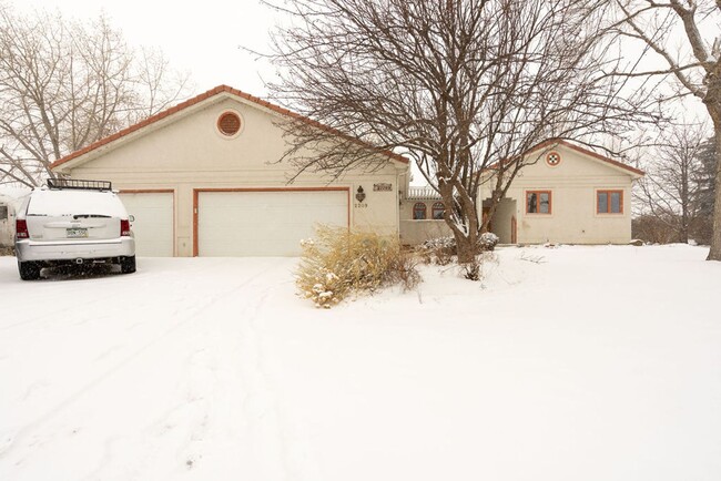 Photo - Beautiful and spacious 5 bedroom home located near Long Pond Reservoir in NE Fort Collins