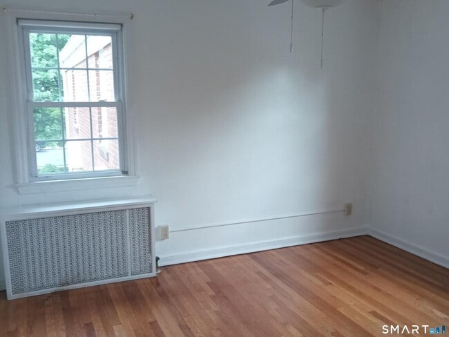 Photo - 51 Robin Rd Unit B2