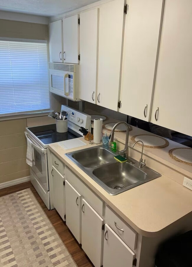 Photo - 2317 SW 2nd St