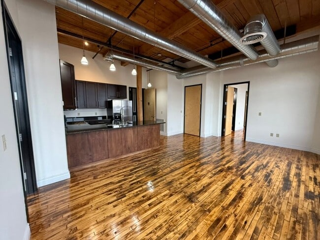 Photo - 421 Broad St Unit Suite 18