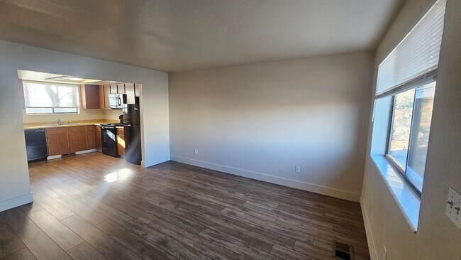 Photo - 2 Bedroom Close to UNR