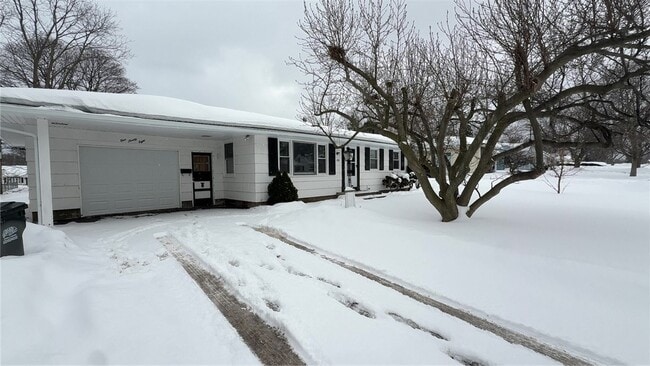 Photo - 198 Skycrest Dr