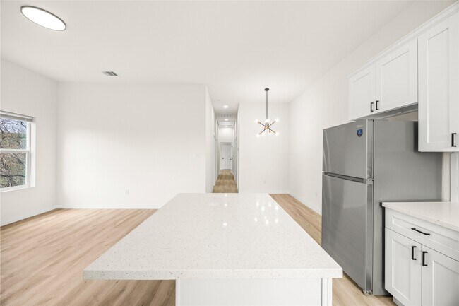 Photo - 9709 Pelsey St