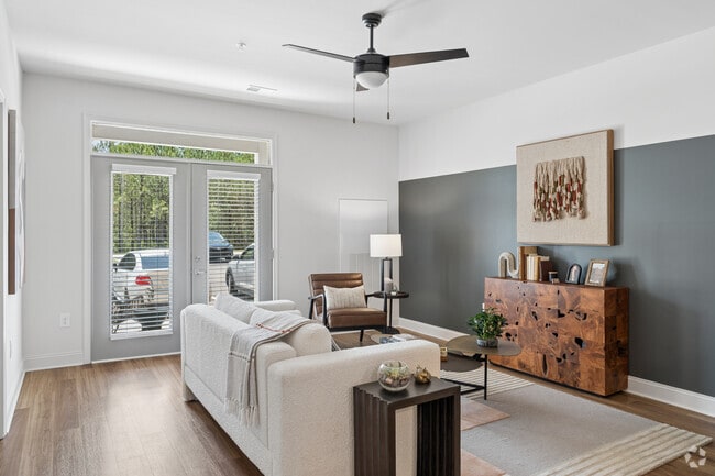 2BR, 2BA - 1,070SF - Living Room - Elevate Riverview