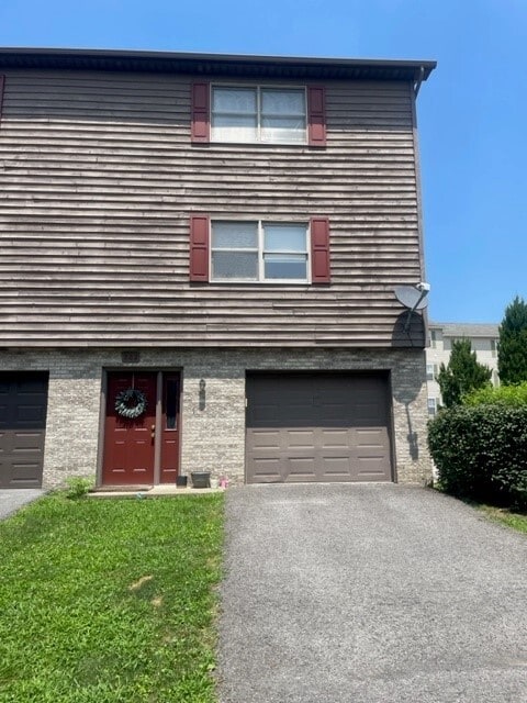 Building Photo - 202 Stone Gate Cir Rental