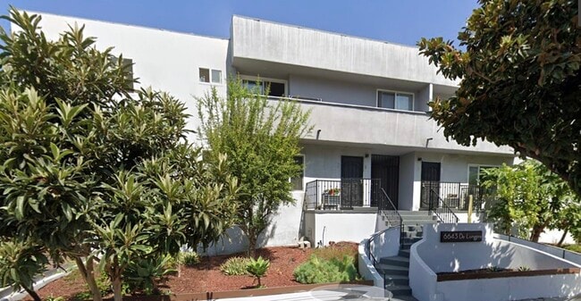 Building Photo - 6643 De Longpre Ave Unit 5