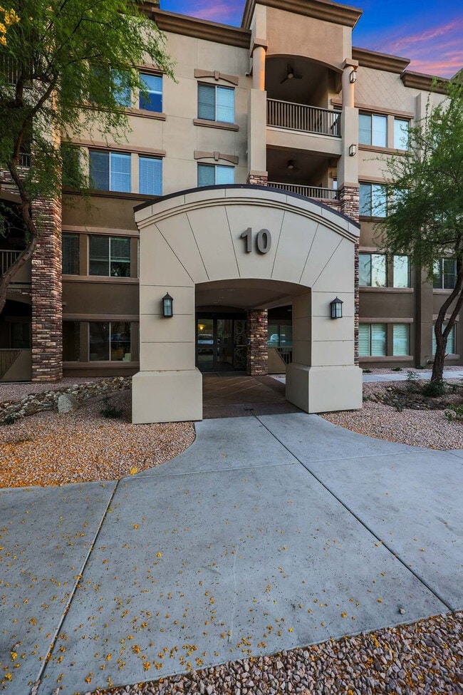 Building Photo - 5450 E Deer Valley Dr Rental