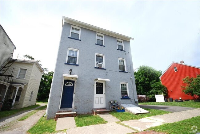 Building Photo - 158 6th St Unit 2-F Rental