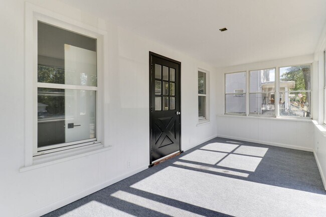 Photo - Renovated 2 Bedroom Home!