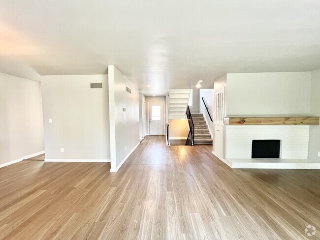 Building Photo - 2640 Blarney Stone Dr Rental