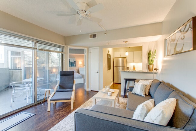 Photo - 900 19th Ave S Unidad #214