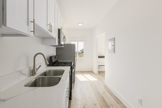 Photo - 1623 Mariposa Ave Unidad 105