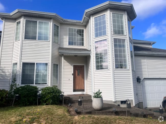 Building Photo - 16274 SW Marcile Ln Rental