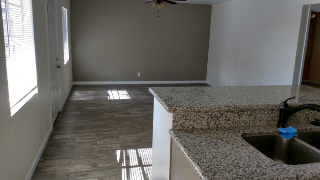 Photo - 2014 N 17th St