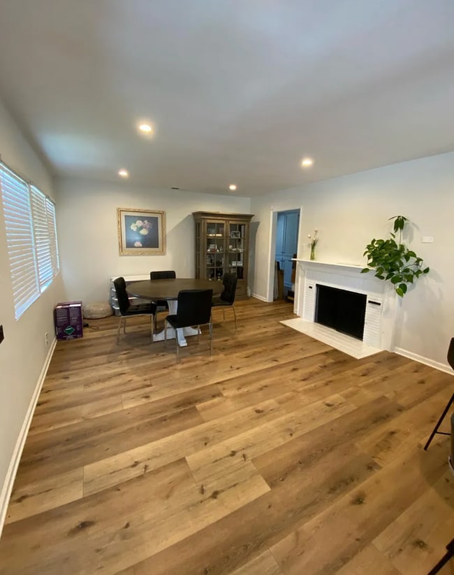 Photo - 5840 Allott Ave