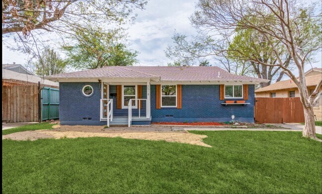Building Photo - Charming 3BR House in Dallas