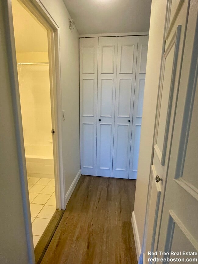 175 Freeman St Unit 709