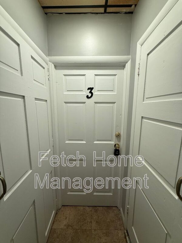 Photo - 405 E Orange St