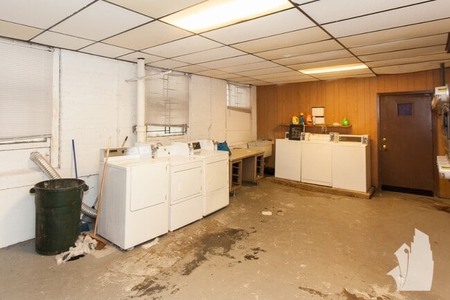 Photo - 429 W Surf St Unit 103