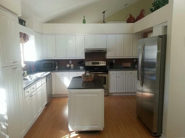 Photo - 880 Brande Ct