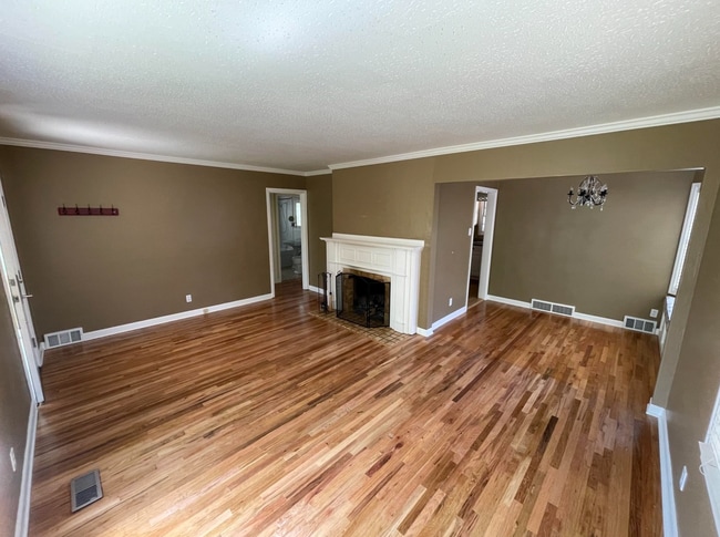 Photo - Charming 3 Bedroom Home in Sugarhouse!