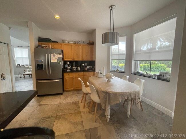4230 Palmetto Trail