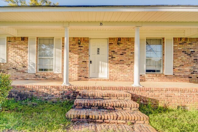 Photo - 35 Milton St