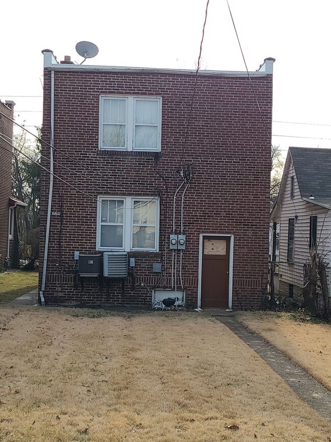 6611 Bartmer Ave Unit 6611 A Bartmer Ave (2nd Floor)