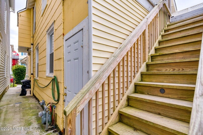 Photo - 19 Webb Ave Unit 2