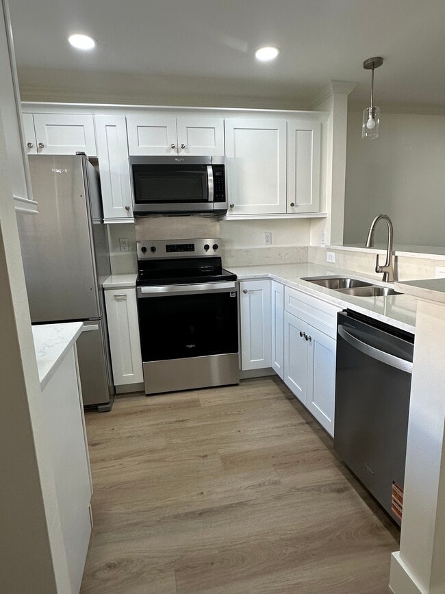 Photo - 401 Airport Ave E Unidad #303