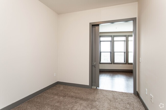 1HAB, 1BA - 709 ft² - Fireproof