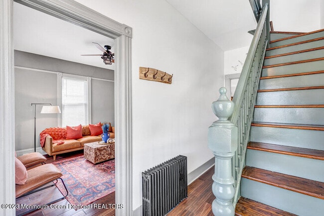 Photo - 112 Oxonia Ave