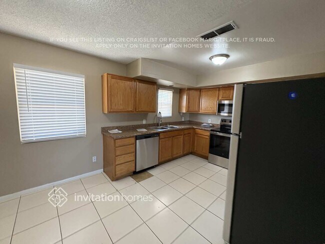 Photo - 11511 E Broadway Rd